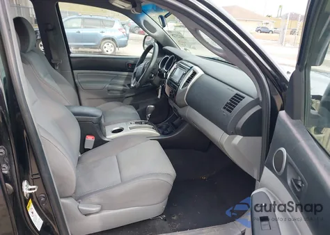 2015 Toyota Tacoma Base V6 из США, поврежденный, VIN 3TMLU4EN9FM178802